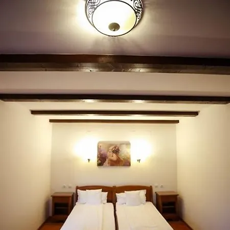 Pensiunea Roua Muntelui Guest house *